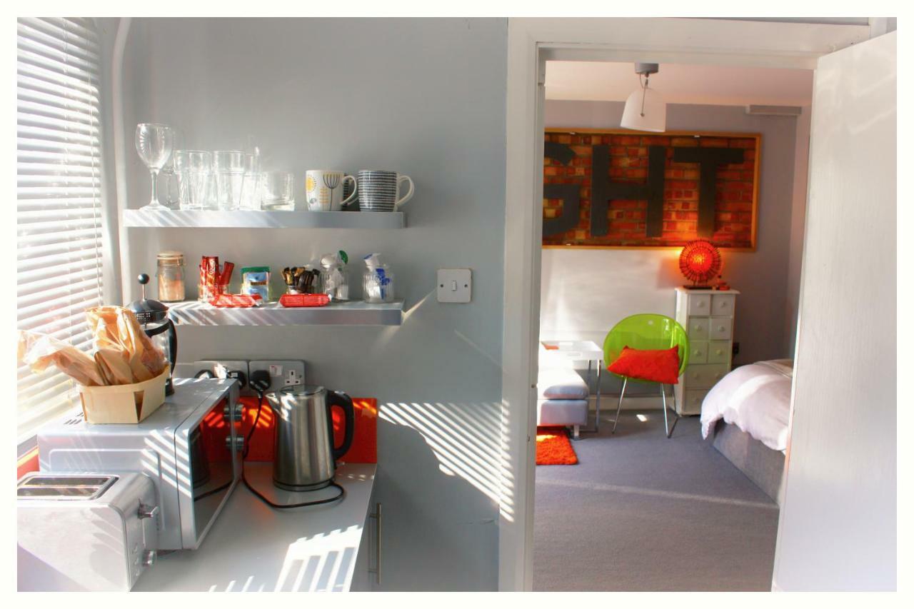 The Light At No.7 Apartment *
